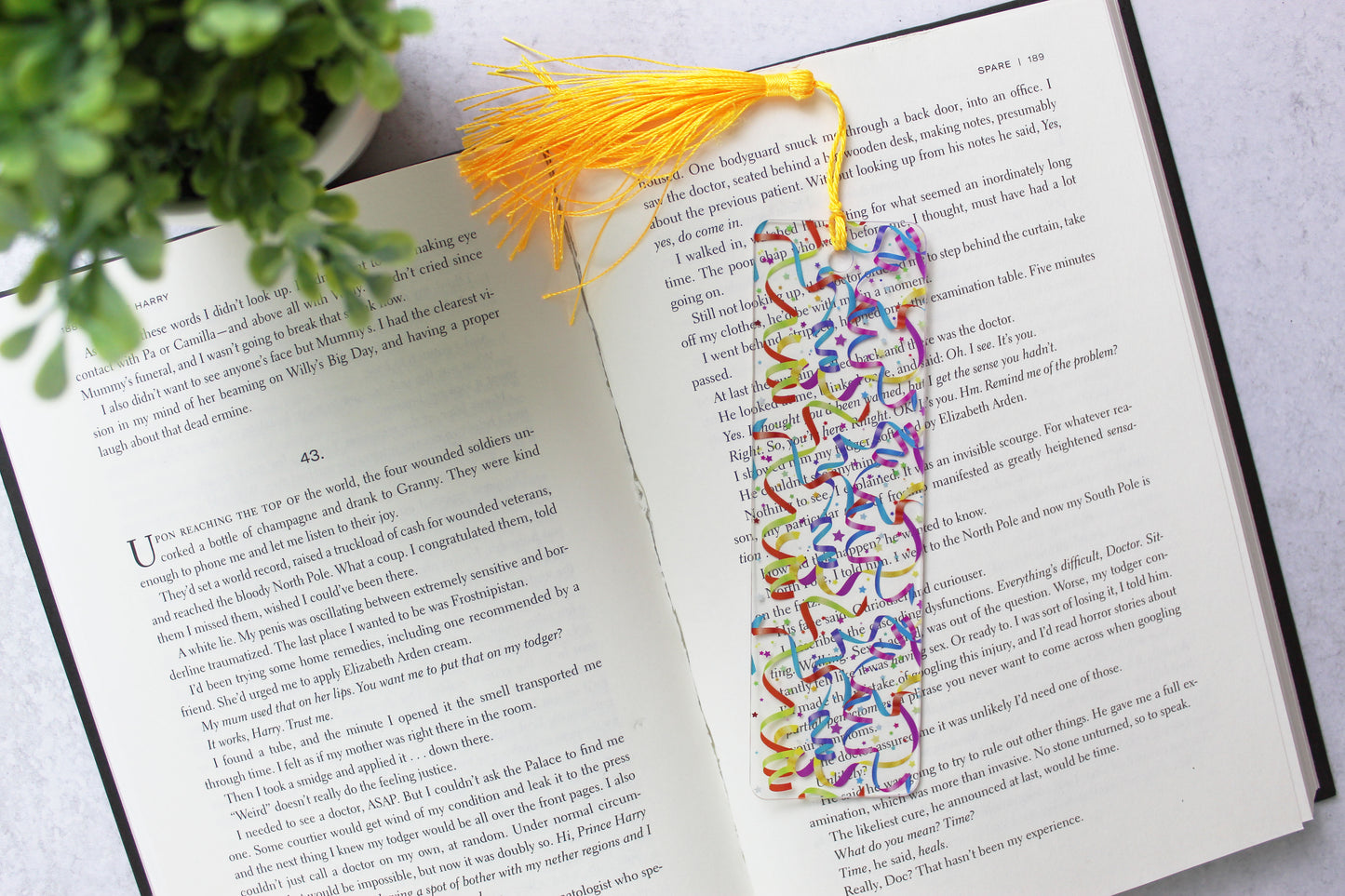 Streamers Bookmark