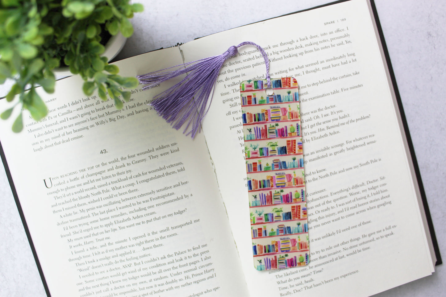 Watercolor Bookshelf Bookmark