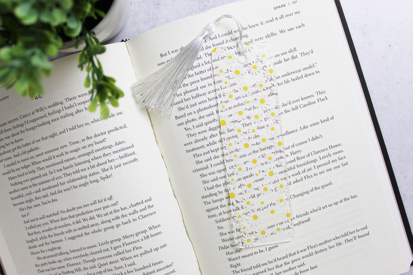 Daisy Bookmark
