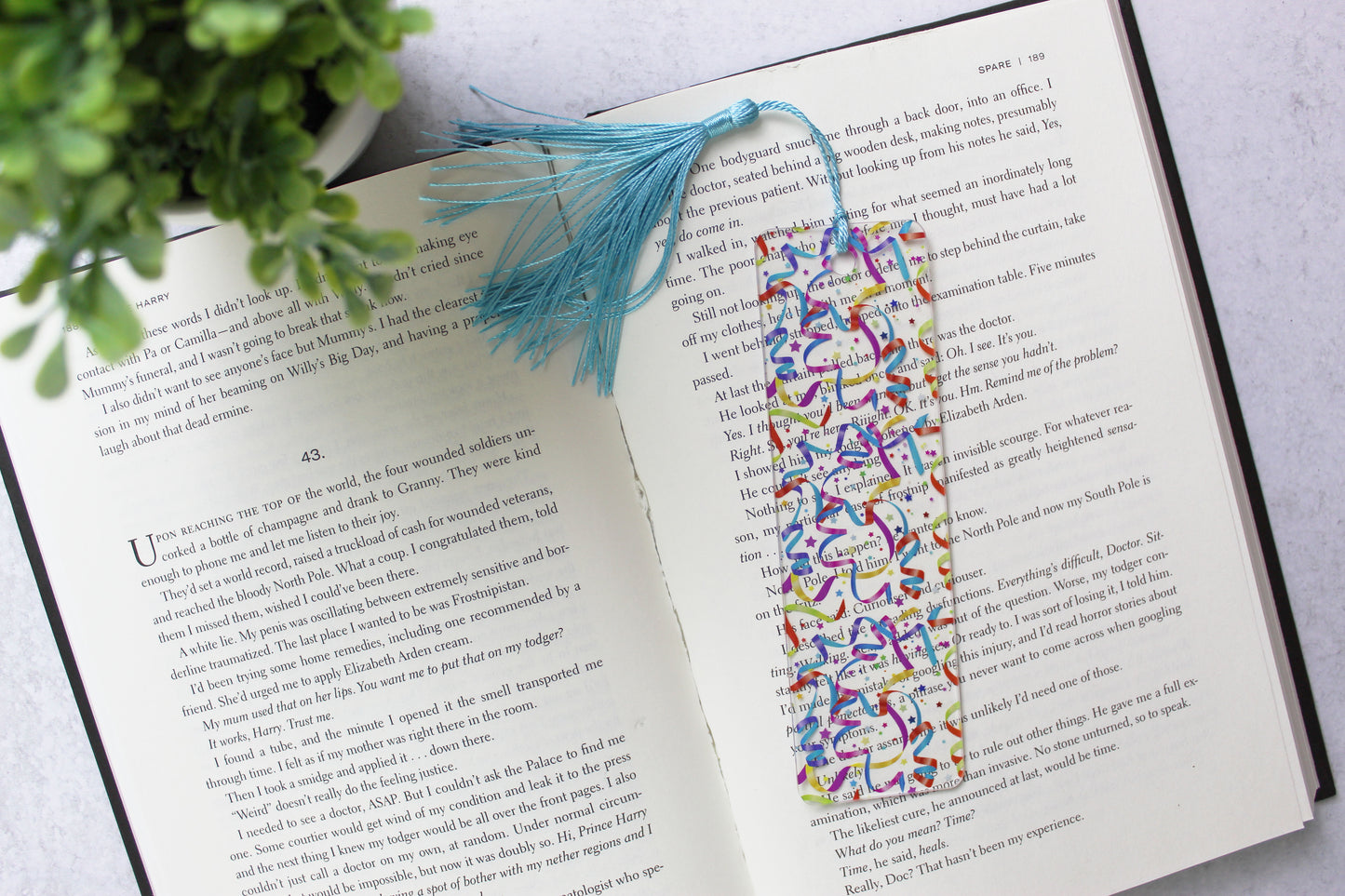 Streamers Bookmark