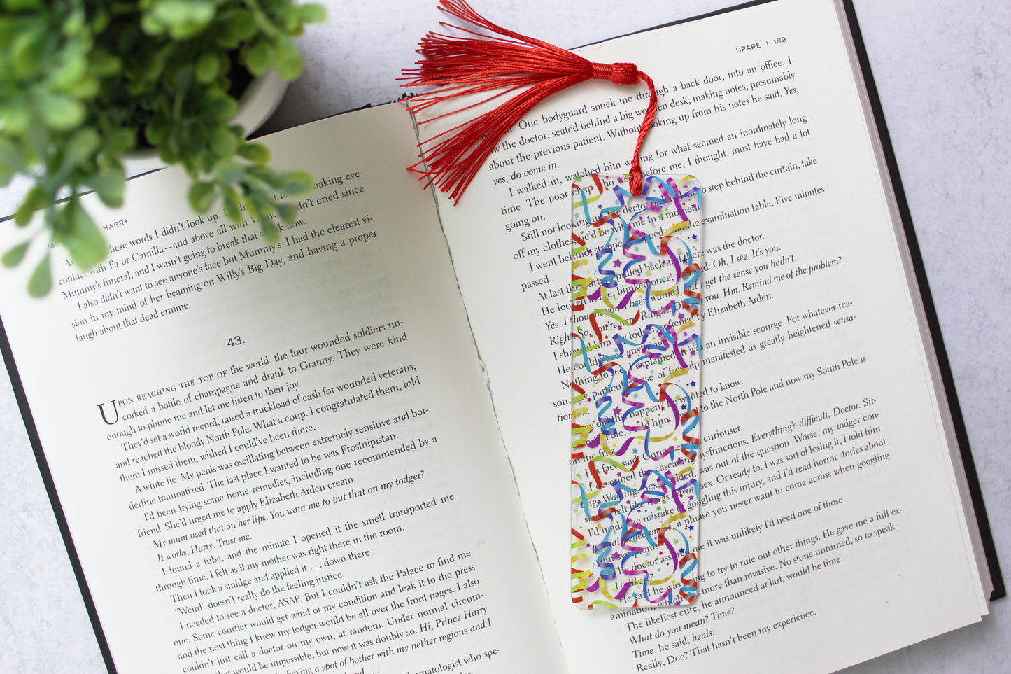 Streamers Bookmark